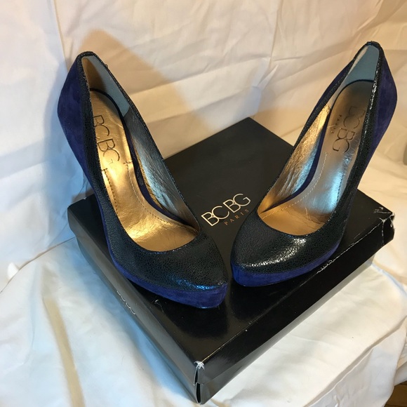💙🖤BCBG PUMPS🖤💙 NWOT - Picture 3 of 5